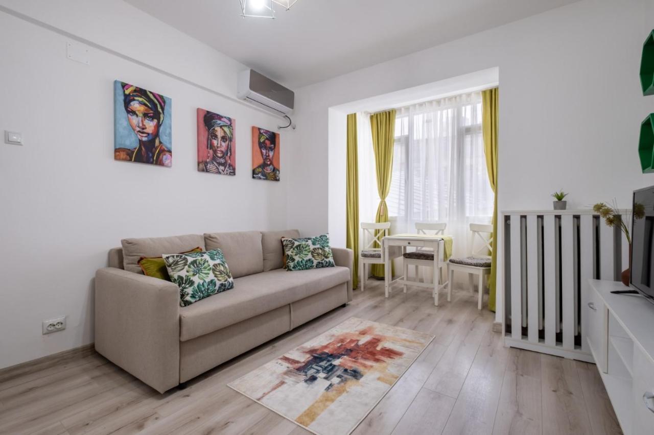Laroka House Cosy And Modern Apartment Universitate-City Centre Bukarest Kültér fotó